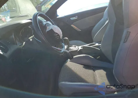 2014 Hyundai Genesis Coupe 2.0T z USA, uszkodzony, nr VIN KMHHT6KD6EU119938